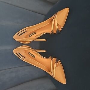 Nine West Rose Gold Pumps Size 11